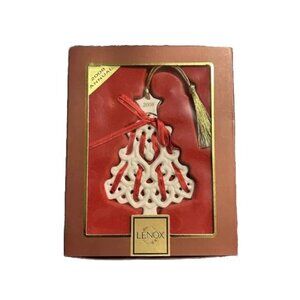 Lenox 2008 Annual Christmas Wrapping Tree Ornament Porcelain With Gold Tassel &